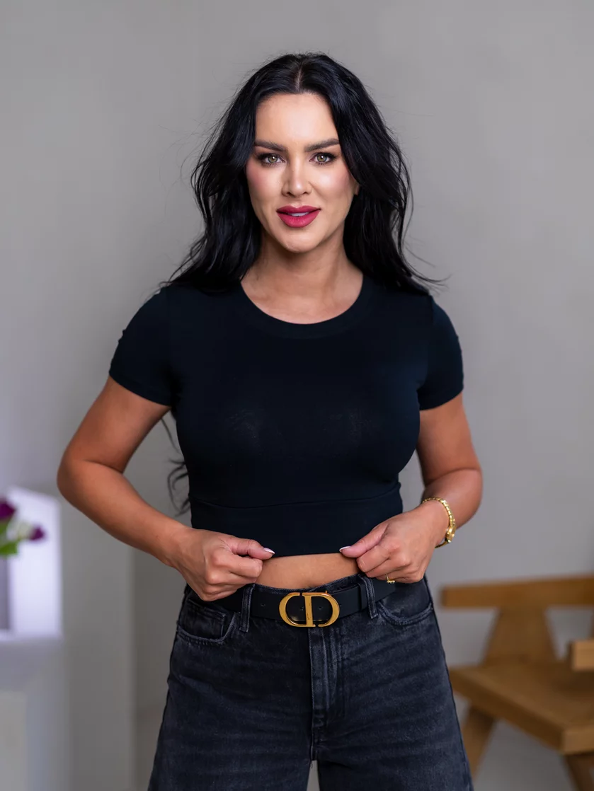 CROP TOP “LARA” - ZÁKLADNÝ VÝSTRIH