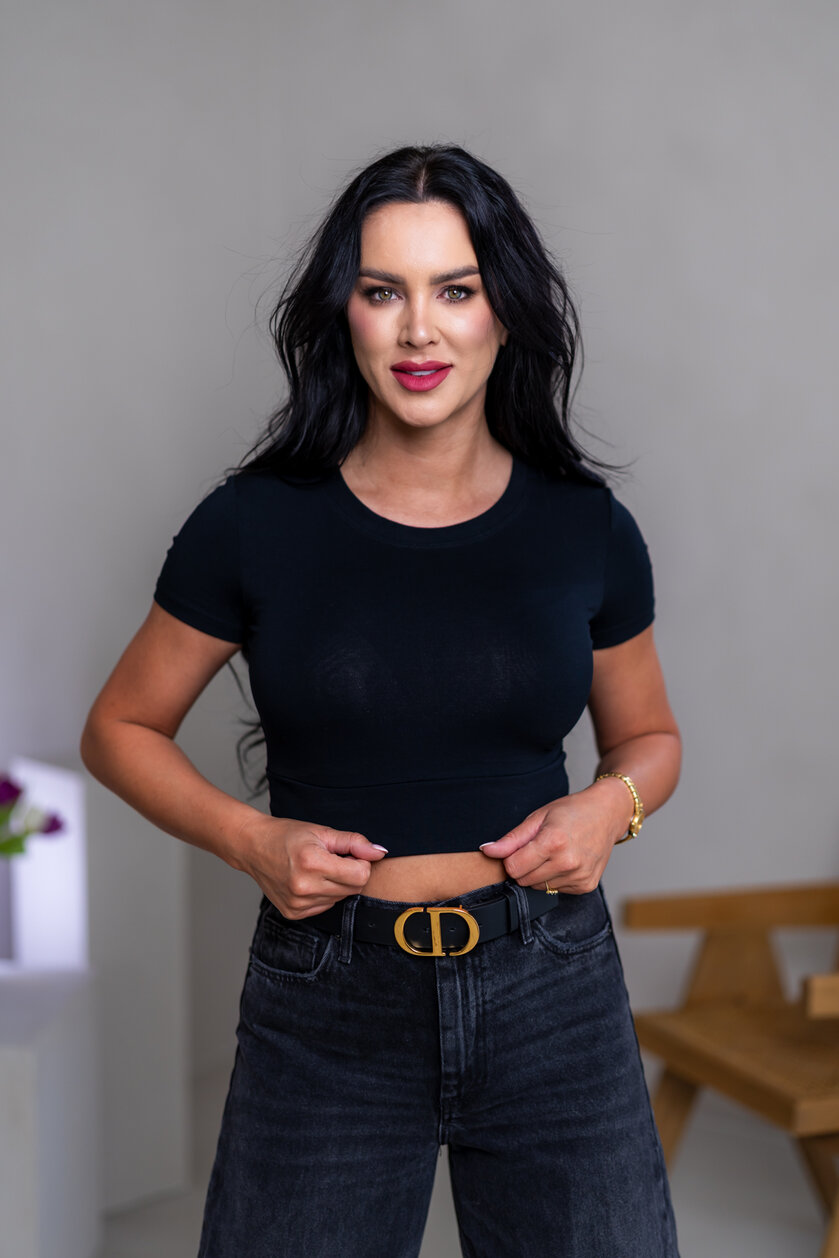 CROP TOP “LARA” - ZÁKLADNÝ VÝSTRIH