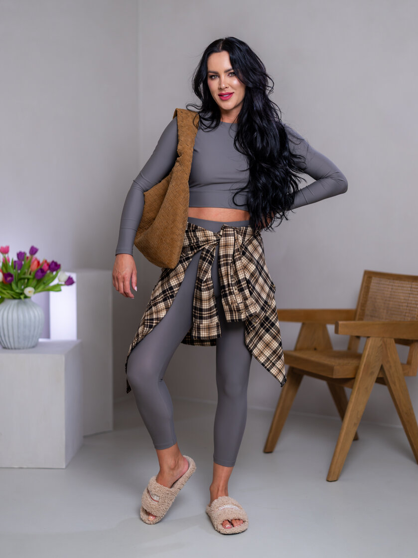 CROP TOP “ROBYN” - ZÁKLADNÝ VÝSTRIH