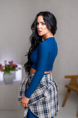 CROP TOP “ROBYN” - ZÁKLADNÝ VÝSTRIH