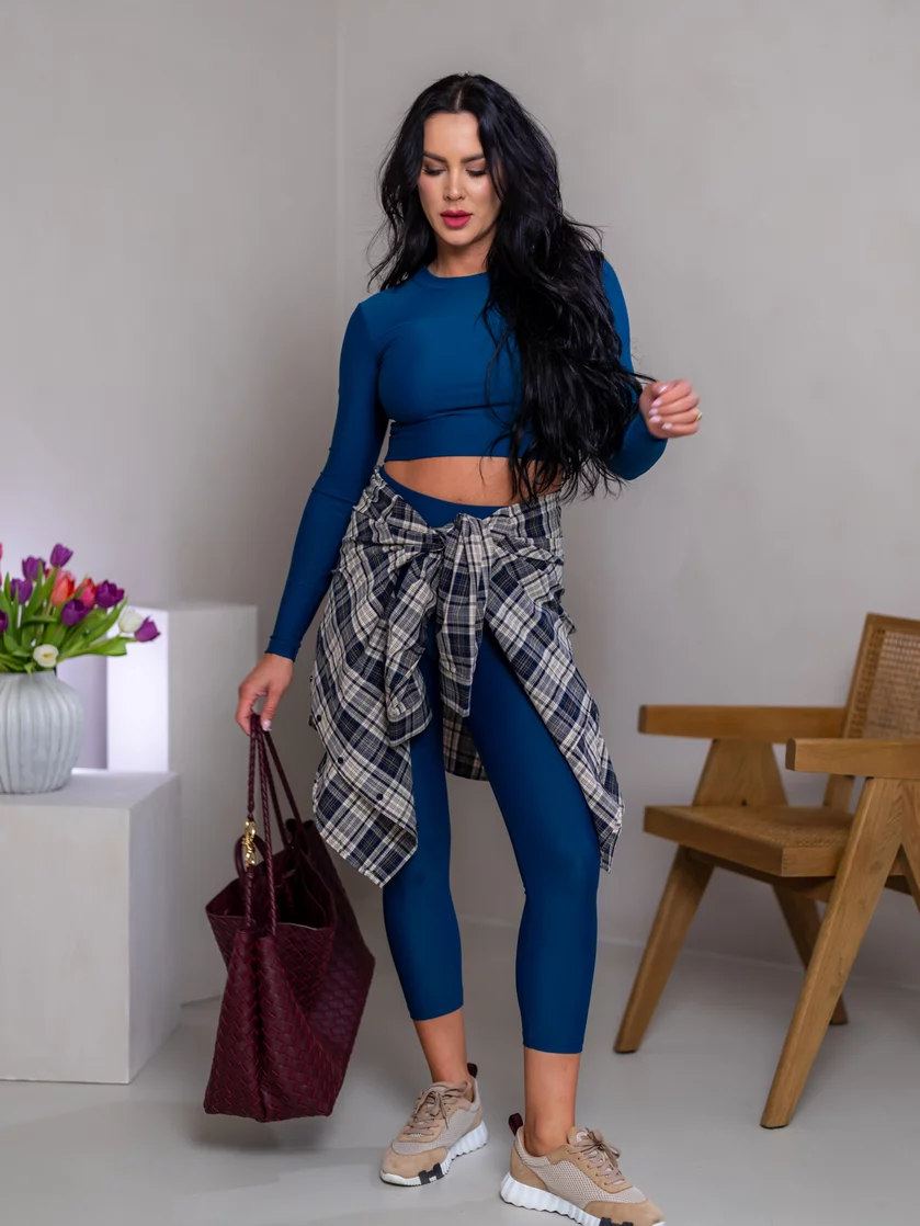 CROP TOP “ROBYN” - ZÁKLADNÝ VÝSTRIH