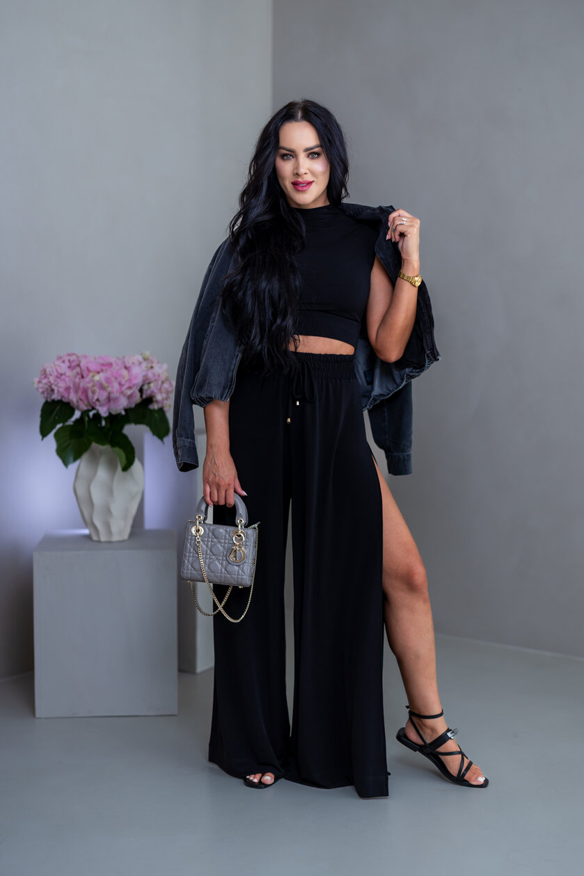 CROP TOP “THEA” - PRINECHANÝ STOJAČIK A PADNUTÉ PLECIA