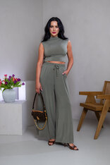 CROP TOP “THEA” - PRINECHANÝ STOJAČIK A PADNUTÉ PLECIA