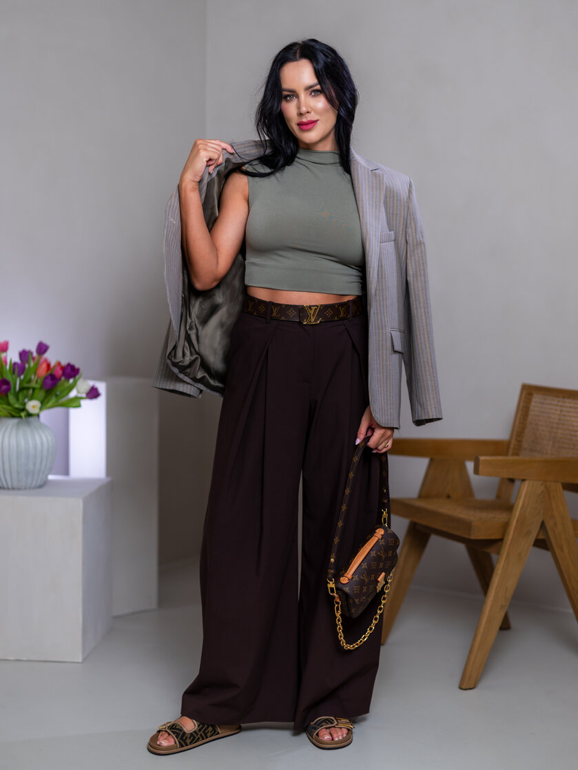 CROP TOP “THEA” - PRINECHANÝ STOJAČIK A PADNUTÉ PLECIA