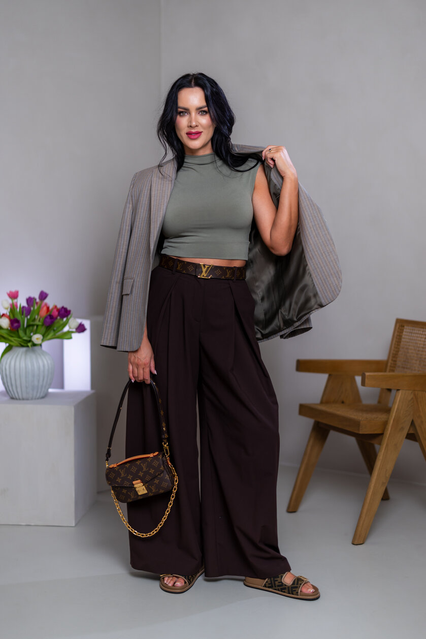 CROP TOP “THEA” - PRINECHANÝ STOJAČIK A PADNUTÉ PLECIA