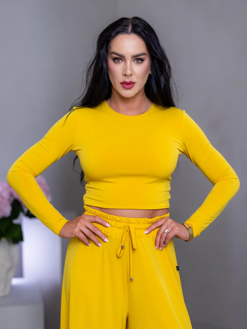 DVOJVRSTOVÝ CROP TOP “SABRINA” S OTVOROM NA CHRBÁTE