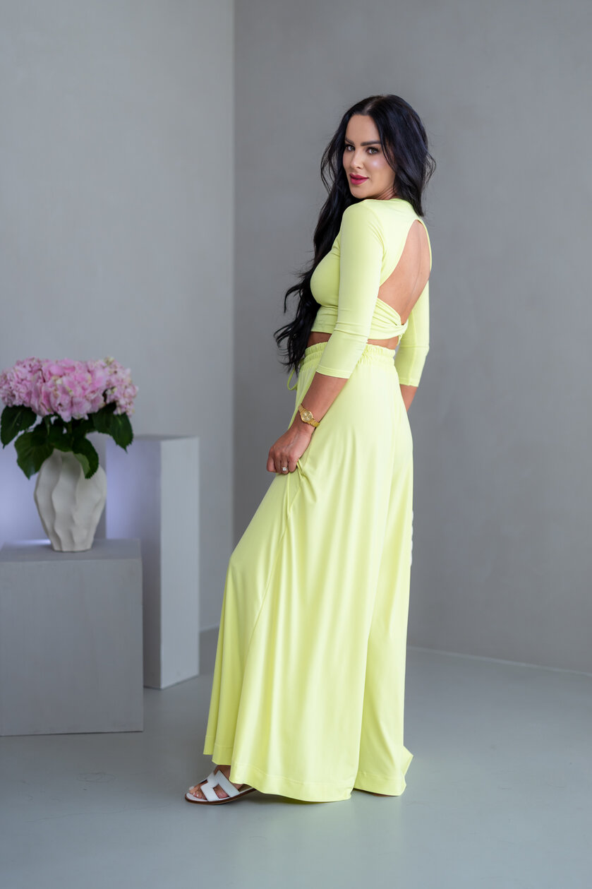 DVOJVRSTOVÝ CROP TOP “SABRINA” S OTVOROM NA CHRBÁTE
