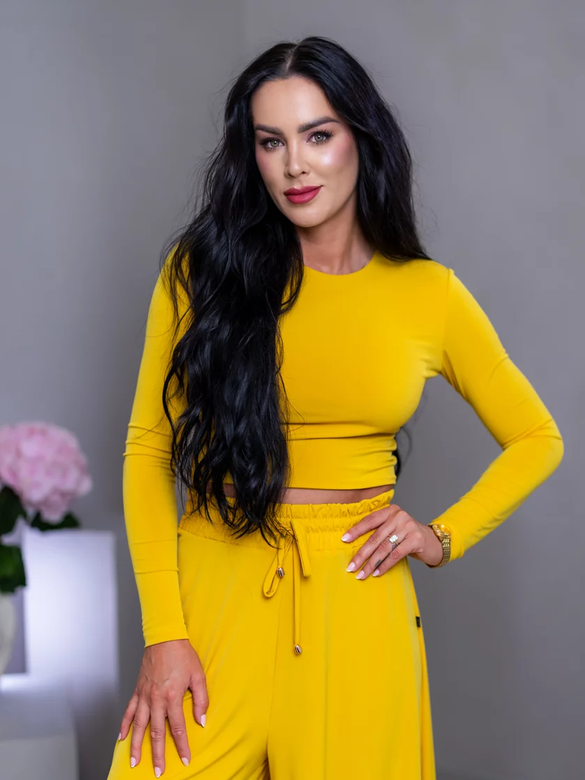 DVOJVRSTOVÝ CROP TOP “SABRINA” S OTVOROM NA CHRBÁTE