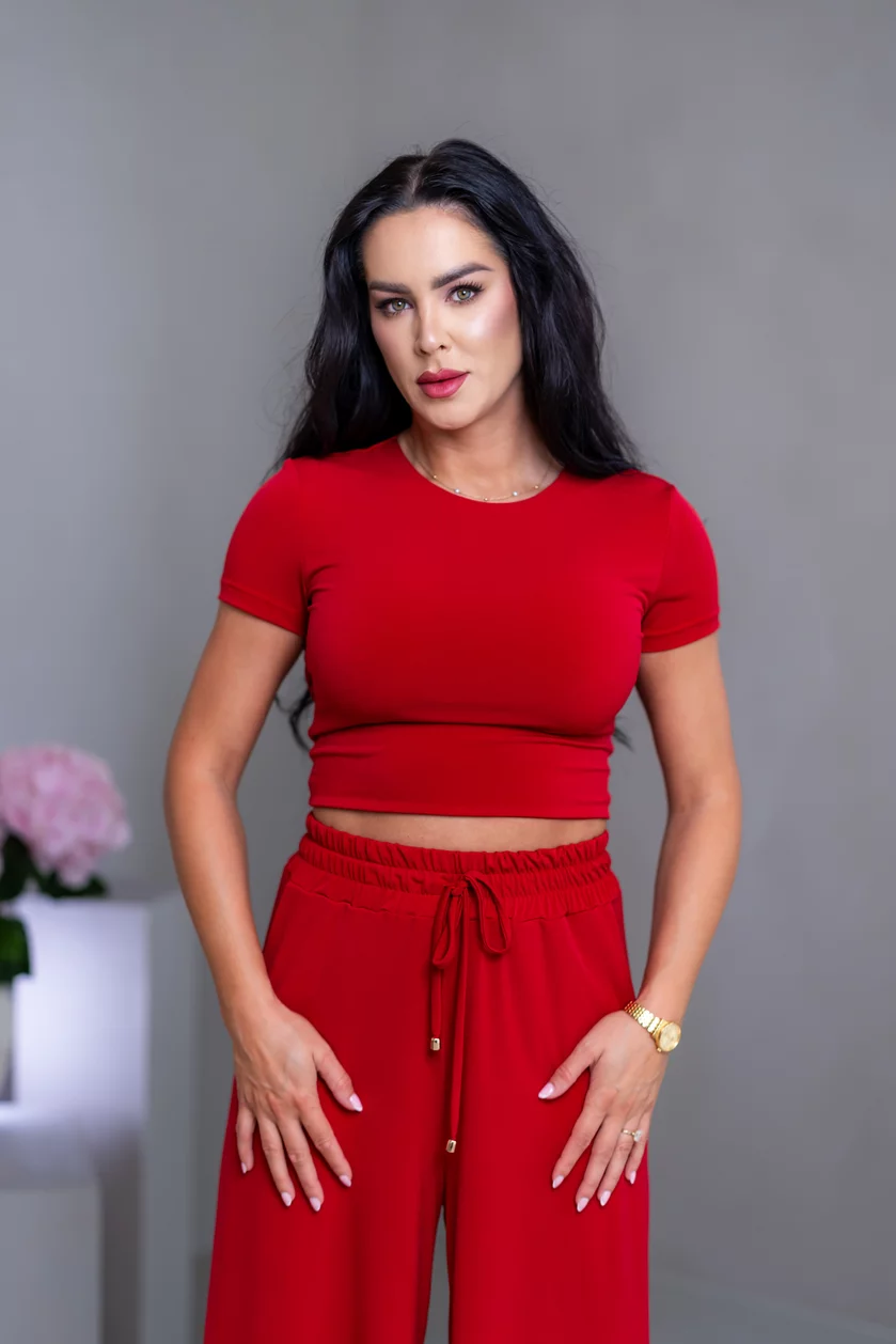 DVOJVRSTOVÝ CROP TOP “SABRINA” S OTVOROM NA CHRBÁTE
