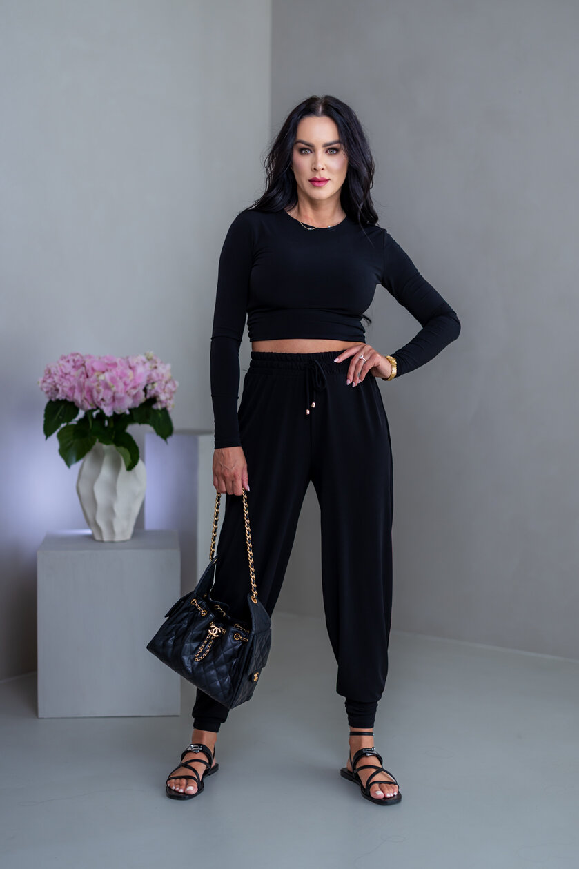 DVOJVRSTOVÝ CROP TOP “SELENA” S OTVOROM NA CHRBÁTE