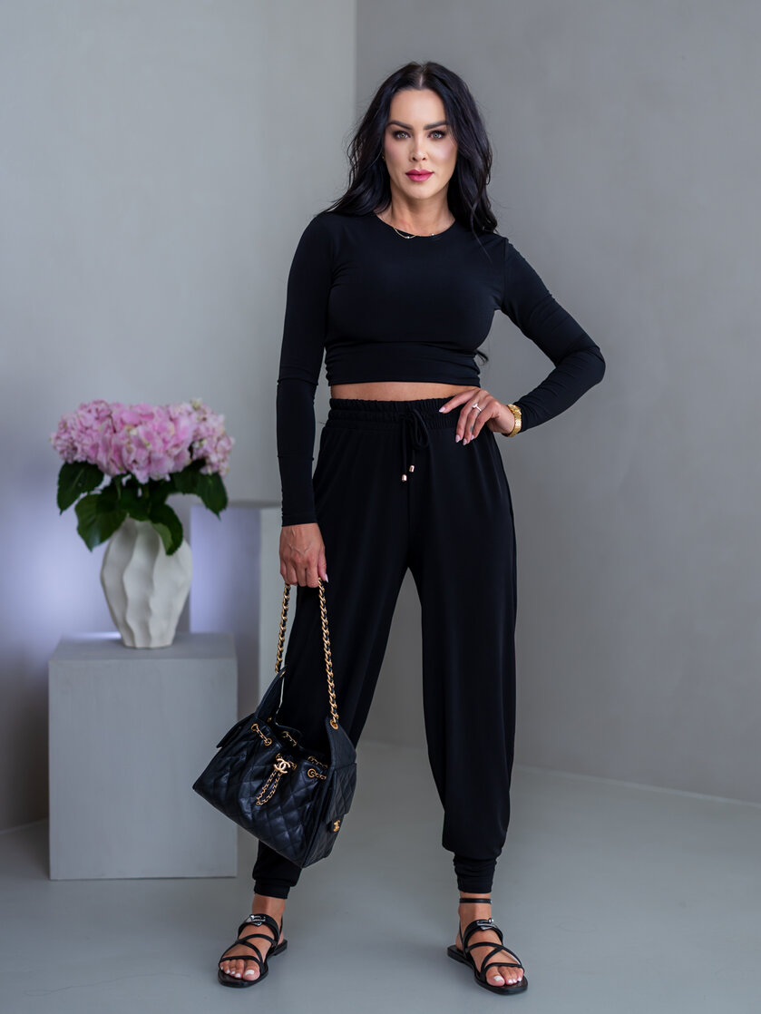 DVOJVRSTOVÝ CROP TOP “SELENA” S OTVOROM NA CHRBÁTE