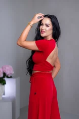 DVOJVRSTOVÝ CROP TOP “SELENA” S OTVOROM NA CHRBÁTE