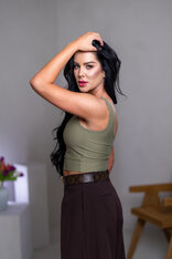 DVOJVRSTVOVÝ CROP TOP “ROBYN” - TIELKO S VÝSTRIHOM