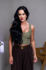 DVOJVRSTVOVÝ CROP TOP “ROBYN” - TIELKO S VÝSTRIHOM