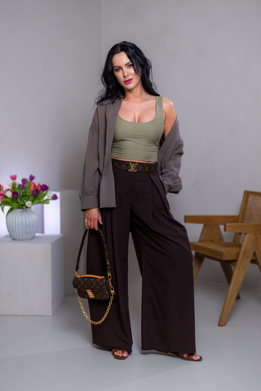 DVOJVRSTVOVÝ CROP TOP “ROBYN” - TIELKO S VÝSTRIHOM