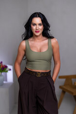 DVOJVRSTVOVÝ CROP TOP “ROBYN” - TIELKO S VÝSTRIHOM