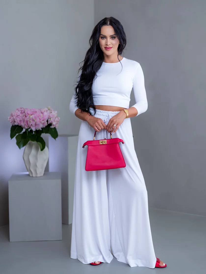 DVOJVRSTVOVÝ CROP TOP “THEA” - ZÁKLADNÝ VÝSTRIH