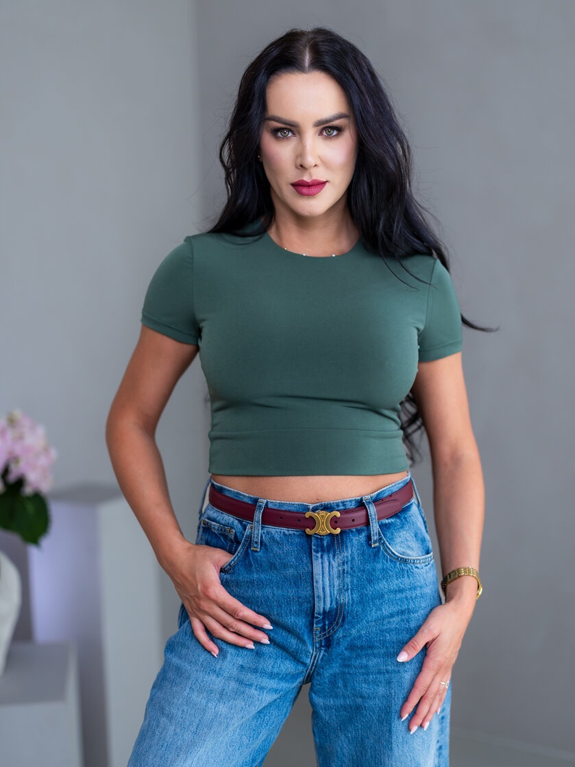 DVOJVRSTVOVÝ CROP TOP “THEA” - ZÁKLADNÝ VÝSTRIH
