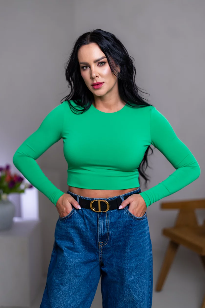 DVOJVRSTVOVÝ CROP TOP “THEA” - ZÁKLADNÝ VÝSTRIH DVOJVRSTVOVÝ CROP TOP “THEA” - ZÁKLADNÝ VÝSTRIH