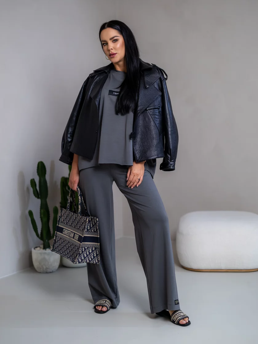 EXTREM OVERSIZE MIKINA “VIVIENE” S ETIKETOU NA PRSIACH