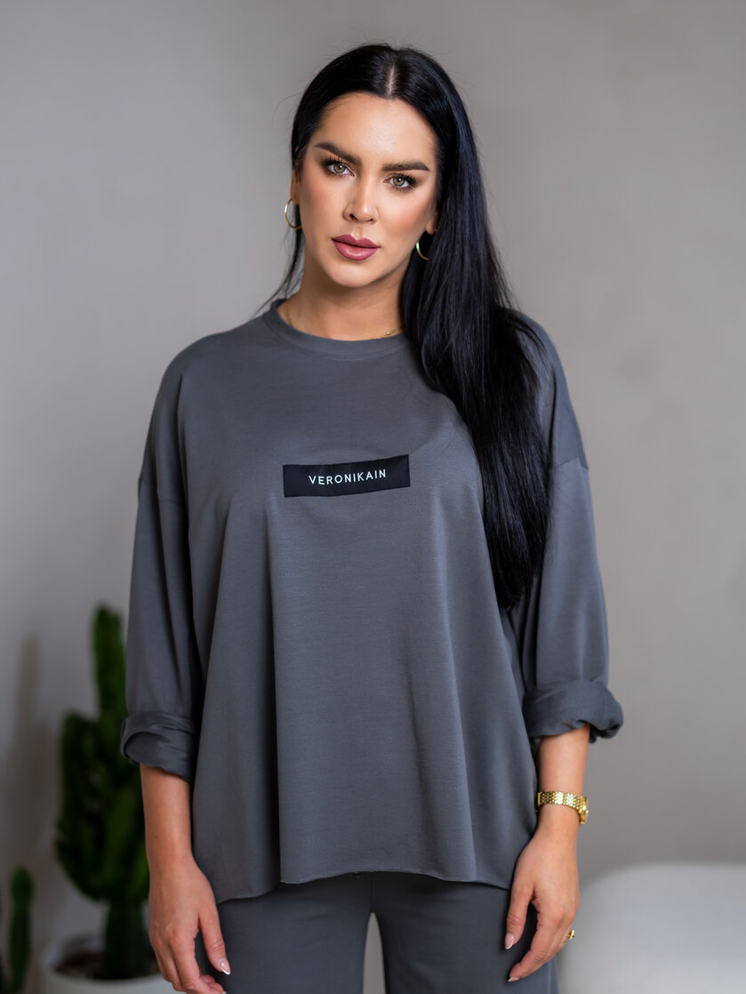 EXTREM OVERSIZE MIKINA “VIVIENE” S ETIKETOU NA PRSIACH