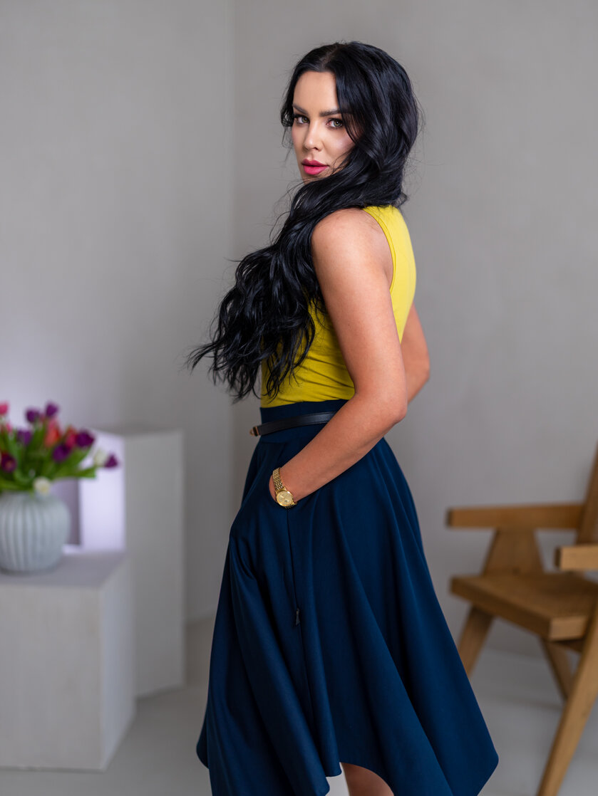 MIDI CÍPOVÁ SUKŇA “LUNA” S VRECKAMI