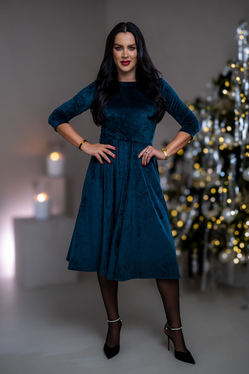 MIDI ŠATY “JULIET” S LODIČKOVÝM VÝSTRIHOM