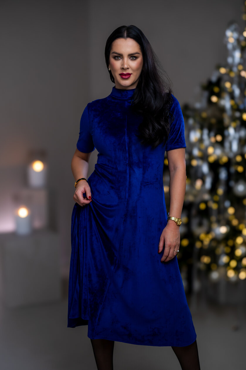 MIDI ŠATY “PARIS” S PRINECHANÝM STOJAČIKOM A PRILIEHAVÝMI RUKÁVMI