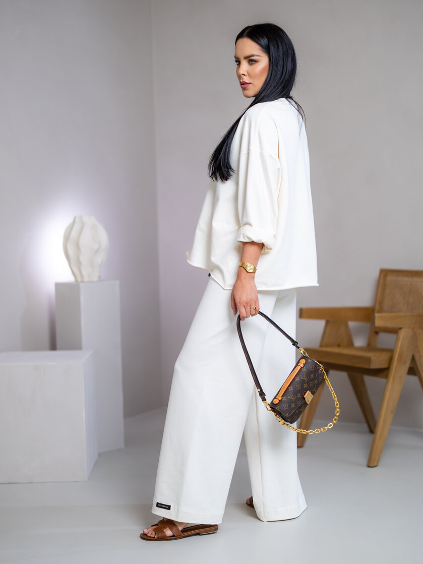 MIKINA EXTREM OVERSIZE “VIVIENE” - S ETIKETOU NA PRSIACH