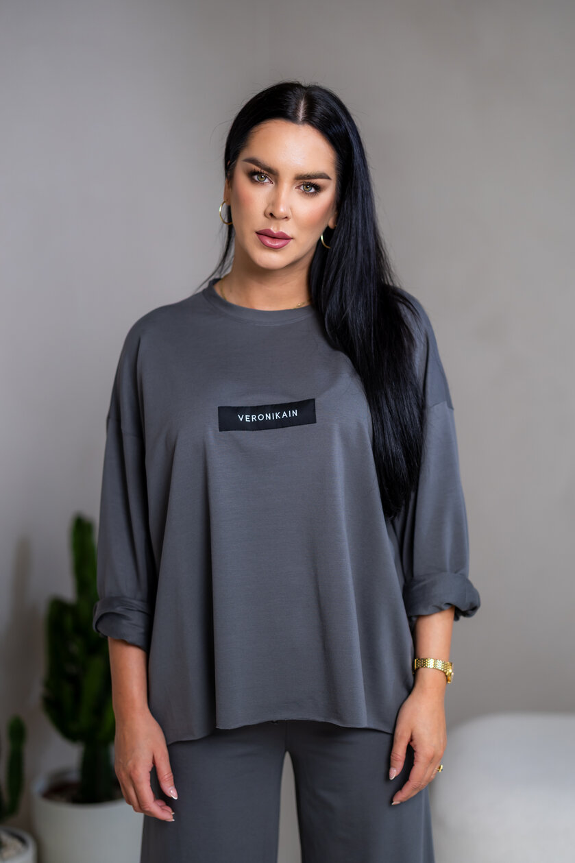 MIKINA EXTREM OVERSIZE “VIVIENE” - S ETIKETOU NA PRSIACH
