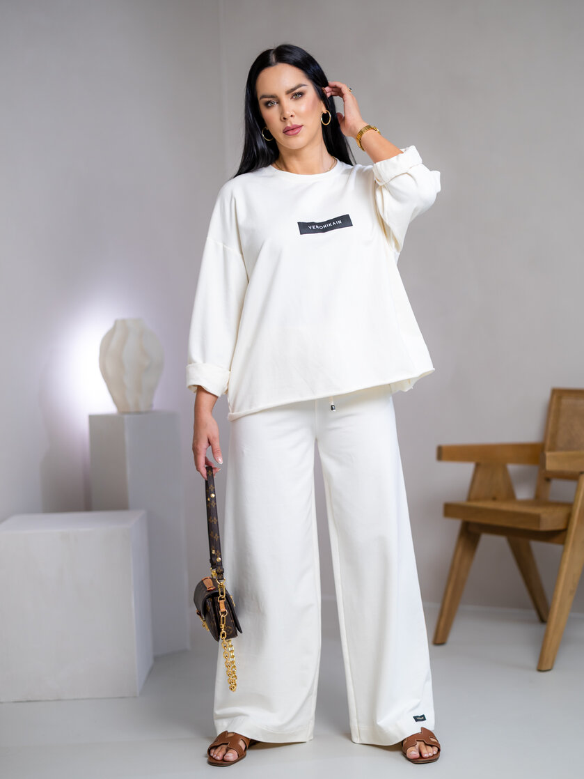MIKINA EXTREM OVERSIZE “VIVIENE” - S ETIKETOU NA PRSIACH