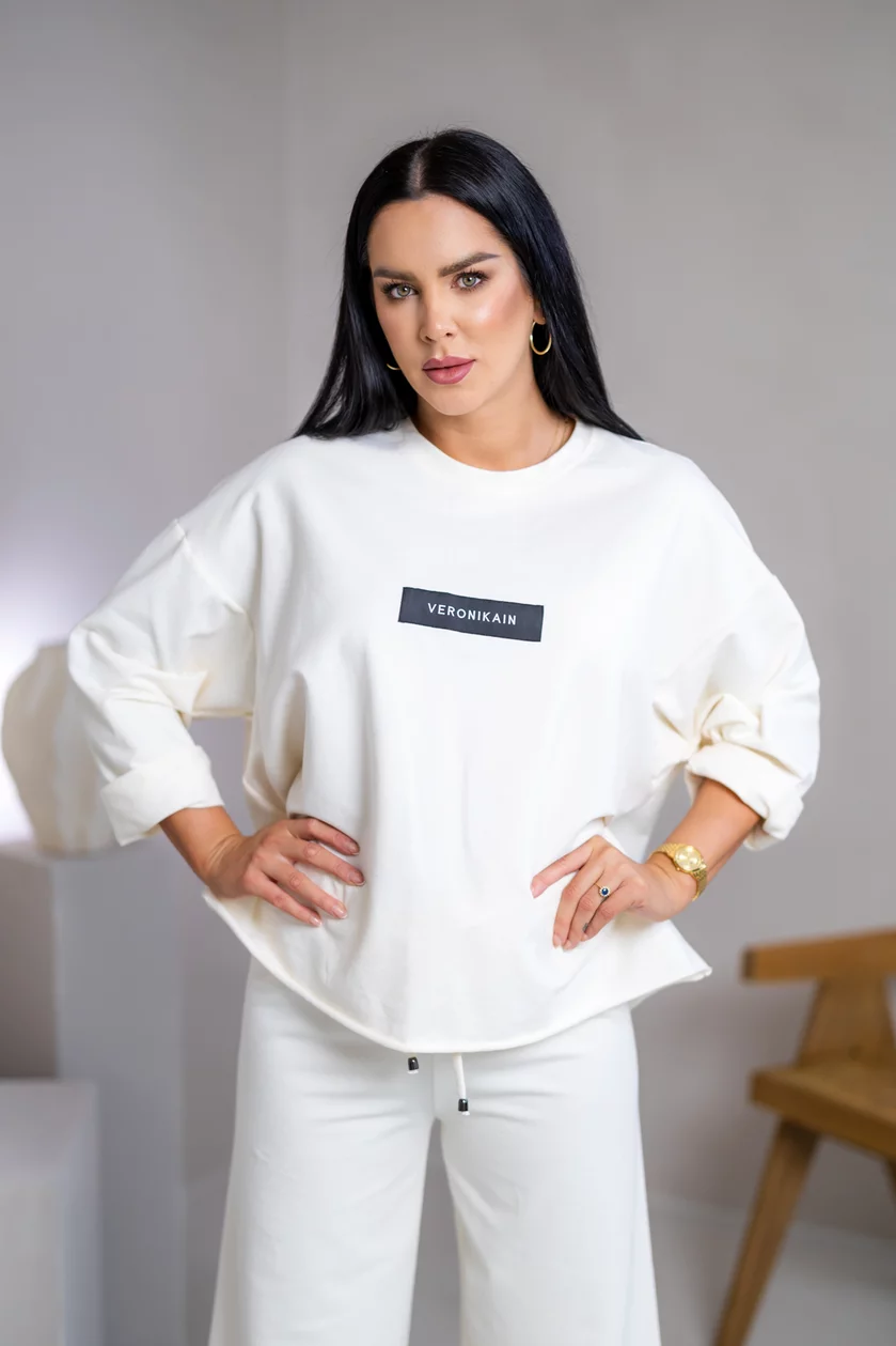 MIKINA EXTREM OVERSIZE “VIVIENE” - S ETIKETOU NA PRSIACH