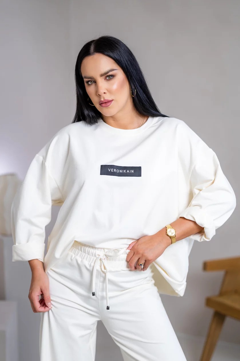 MIKINA EXTREM OVERSIZE “VIVIENE” - S ETIKETOU NA PRSIACH