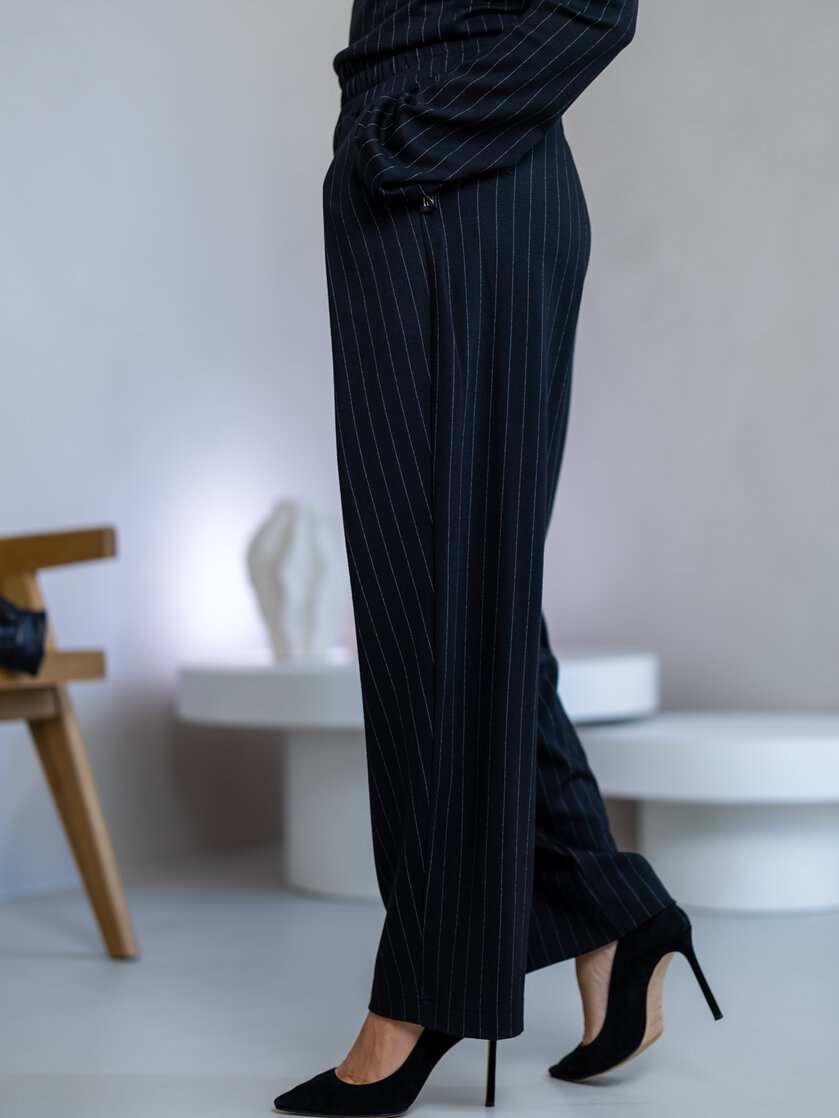 NOHAVICE “CHARLIE” SO ZÁHYBMI