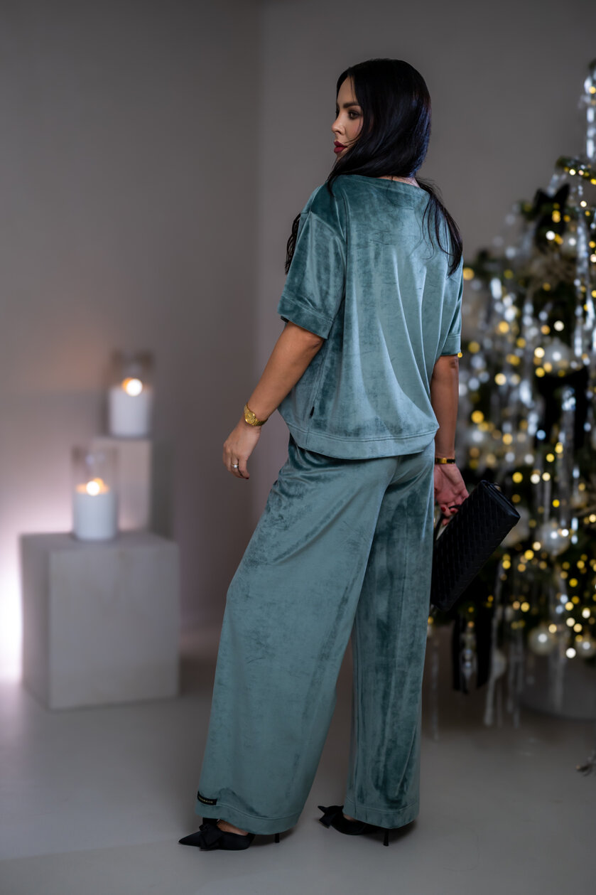 NOHAVICE “NAOMI” HLADKÉ