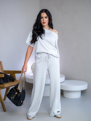 NOHAVICE “NAOMI” HLADKÉ