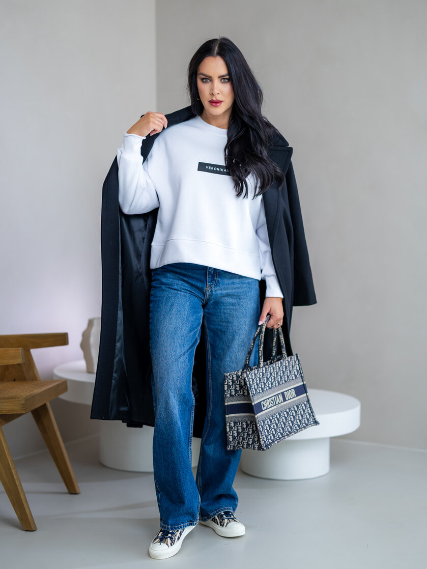 OVERSIZE MIKINA “ARIANNA” - ZÁKLADNÁ DĹŽKA - ETIKETA NA PRSIACH