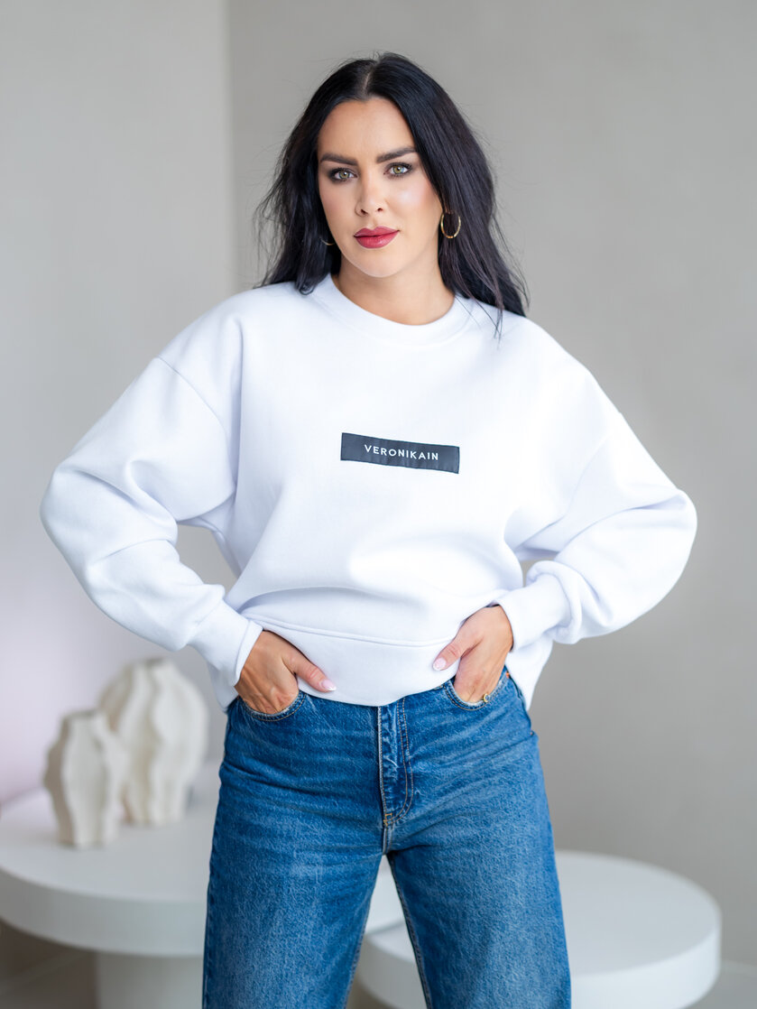 OVERSIZE MIKINA “ARIANNA” - ZÁKLADNÁ DĹŽKA - ETIKETA NA PRSIACH