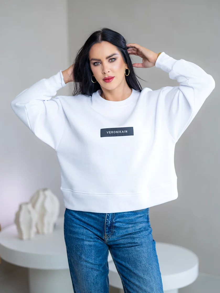 OVERSIZE MIKINA “ARIANNA” - ZÁKLADNÁ DĹŽKA - ETIKETA NA PRSIACH