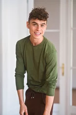 PÁNSKE TRIČKO S GUĽATÝM VÝSTRIHOM / DLHÉ RUKÁVY / VŠETKY FARBY