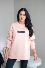 PREDĹŽENÁ OVERSIZE MIKINA “ARIANNA” - ETIKETA NA PRSIACH PREDĹŽENÁ OVERSIZE MIKINA “ARIANNA” - ETIKETA NA PRSIACH