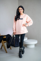 PREDĹŽENÁ OVERSIZE MIKINA “ARIANNA” - ETIKETA NA PRSIACH