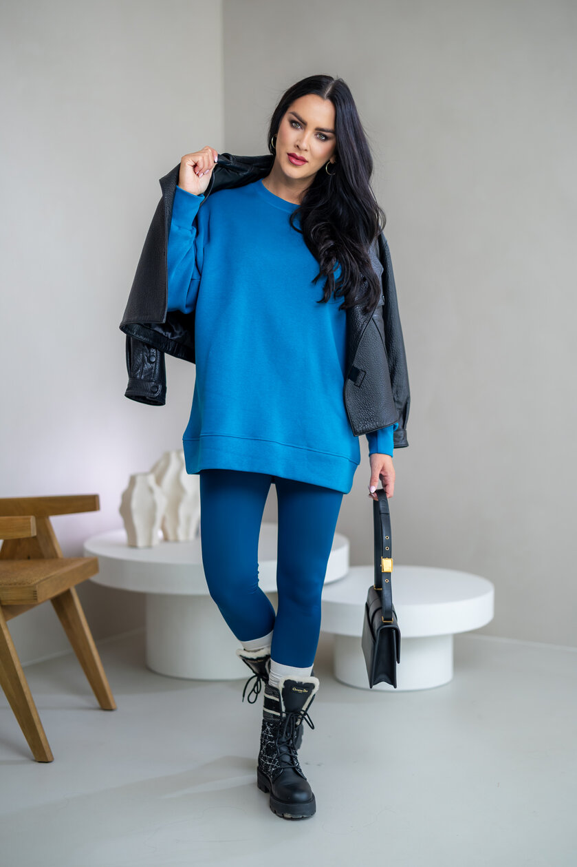 PREDĹŽENÁ OVERSIZE MIKINA “ARIANNA” - HLADKÁ
