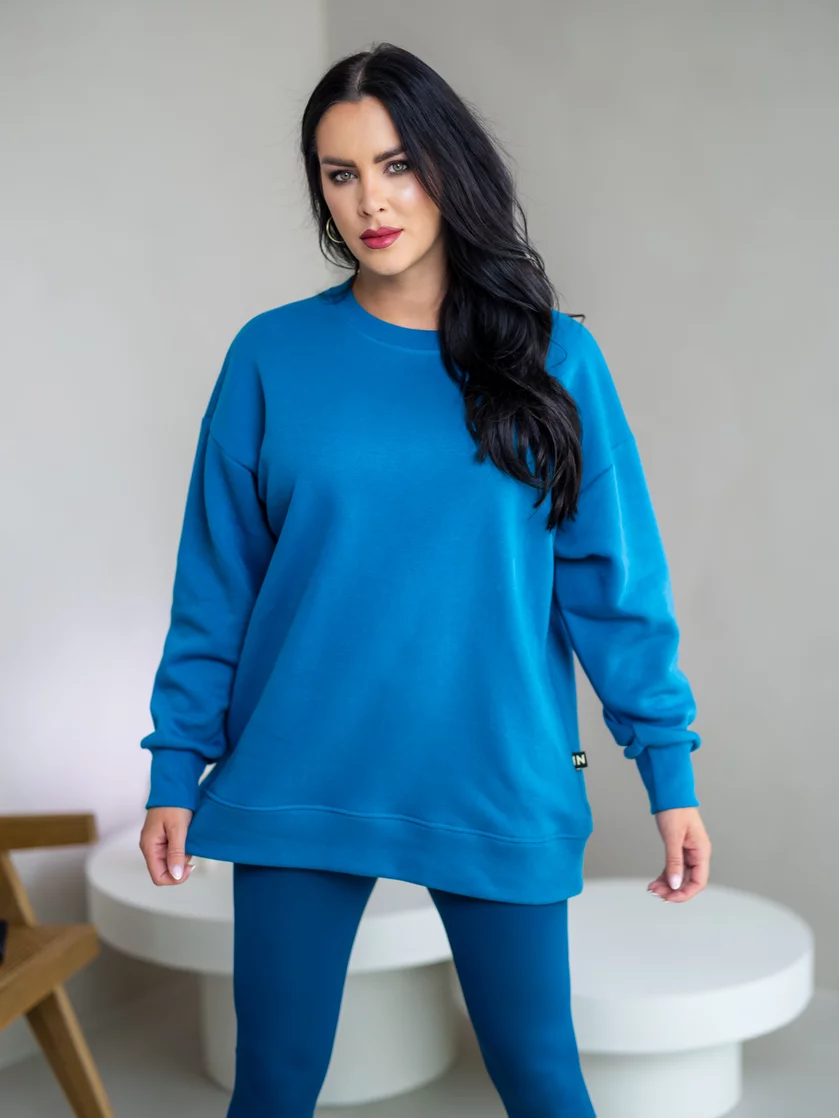 PREDĹŽENÁ OVERSIZE MIKINA “ARIANNA” - HLADKÁ