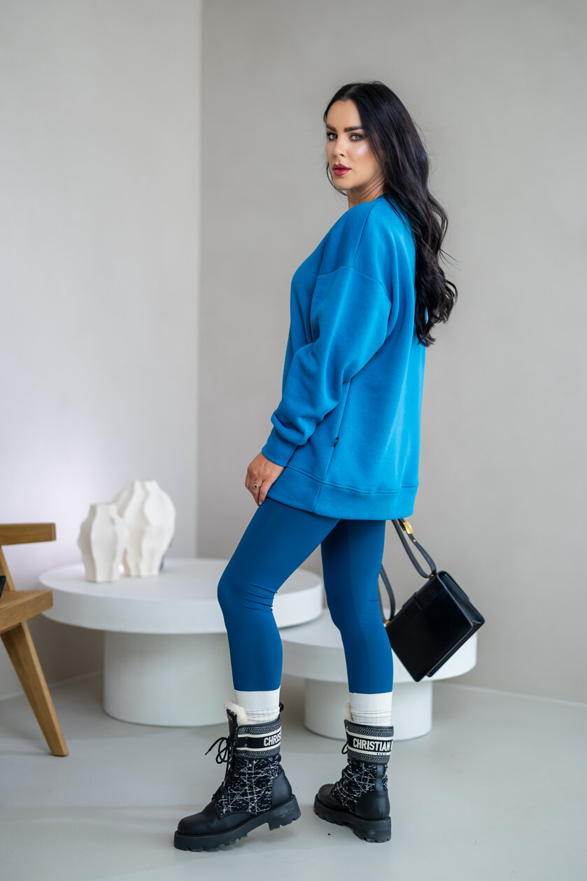 PREDĹŽENÁ OVERSIZE MIKINA “ARIANNA” - HLADKÁ