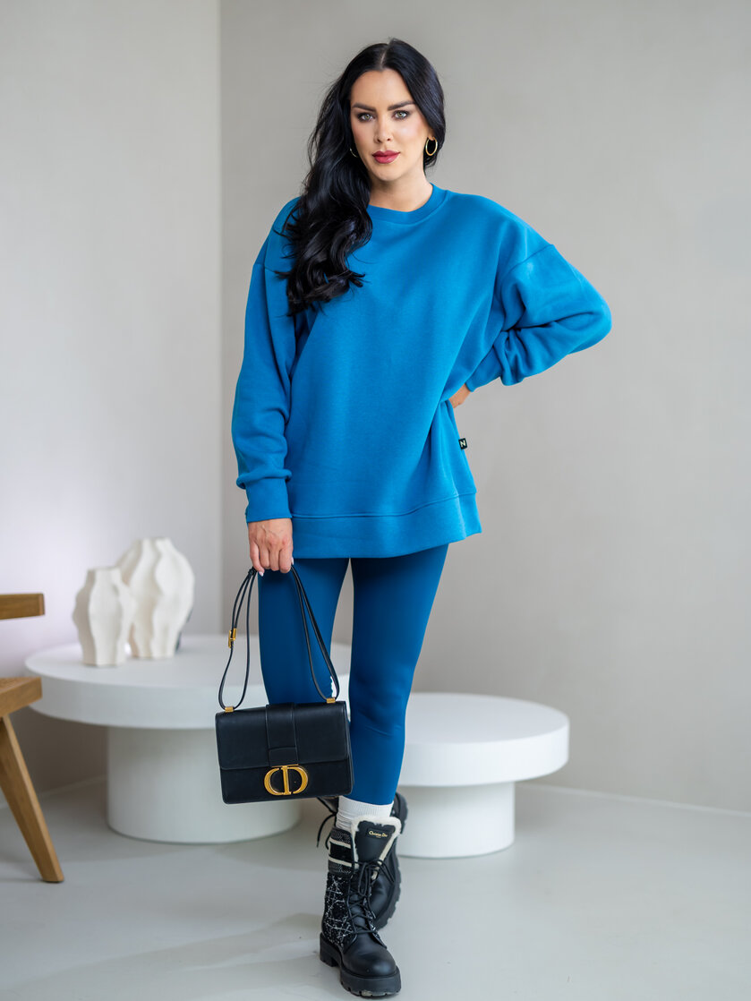 PREDĹŽENÁ OVERSIZE MIKINA “ARIANNA” - HLADKÁ