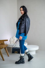 PREDĹŽENÁ OVERSIZE MIKINA “ARIANNA” - HLADKÁ