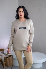 PREDĹŽENÁ ZÁKLADNÁ MIKINA “BIANCA” - ETIKETA NA PRSIACH PREDĹŽENÁ ZÁKLADNÁ MIKINA “BIANCA” - ETIKETA NA PRSIACH