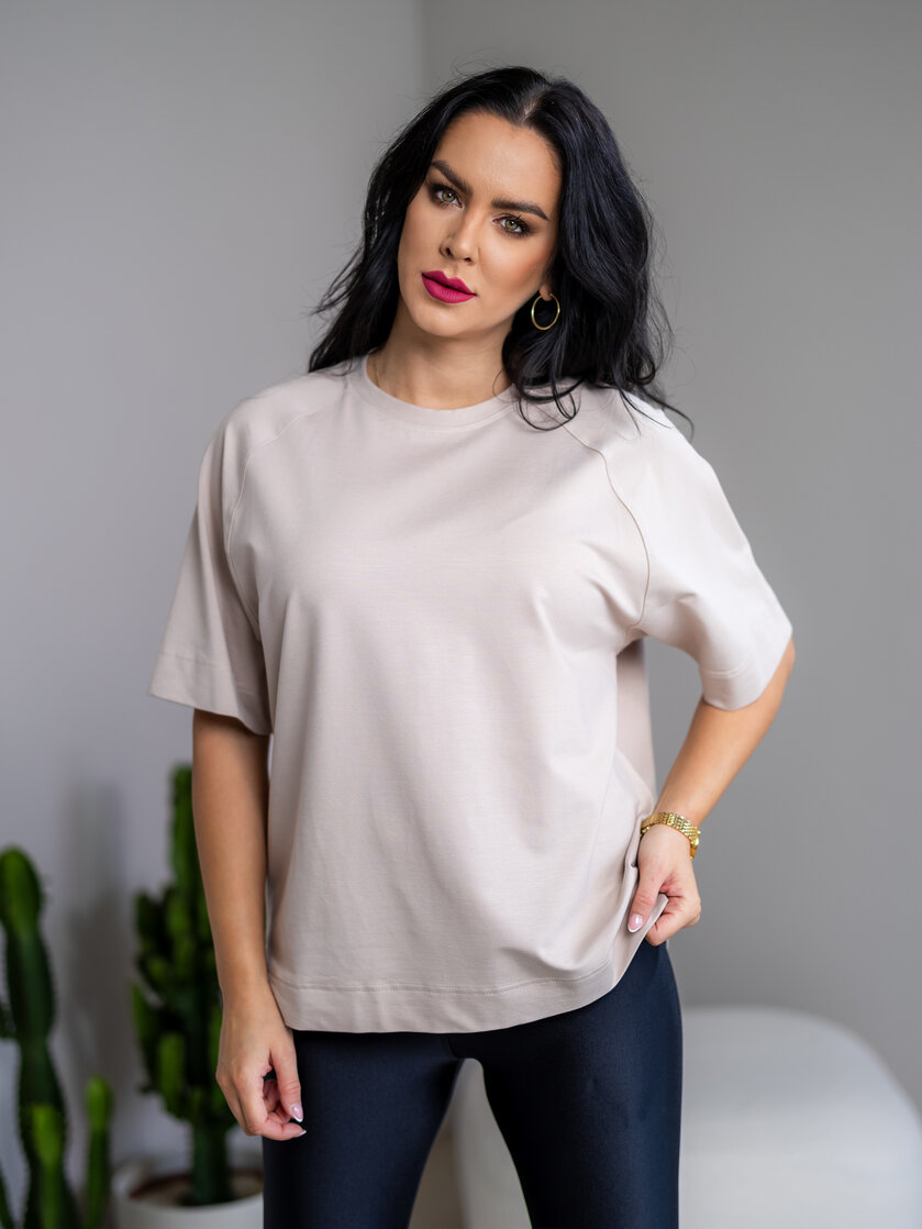 PREDĹŽENÉ OVERSIZE TRIČKO “DACOTA”