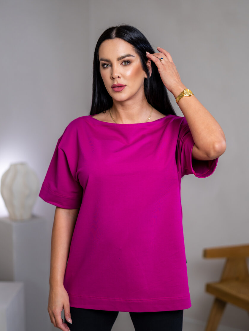 PREDĹŽENÉ TRIČKO “MELANIE” S LODIČKOVÝM VÝSTRIHOM